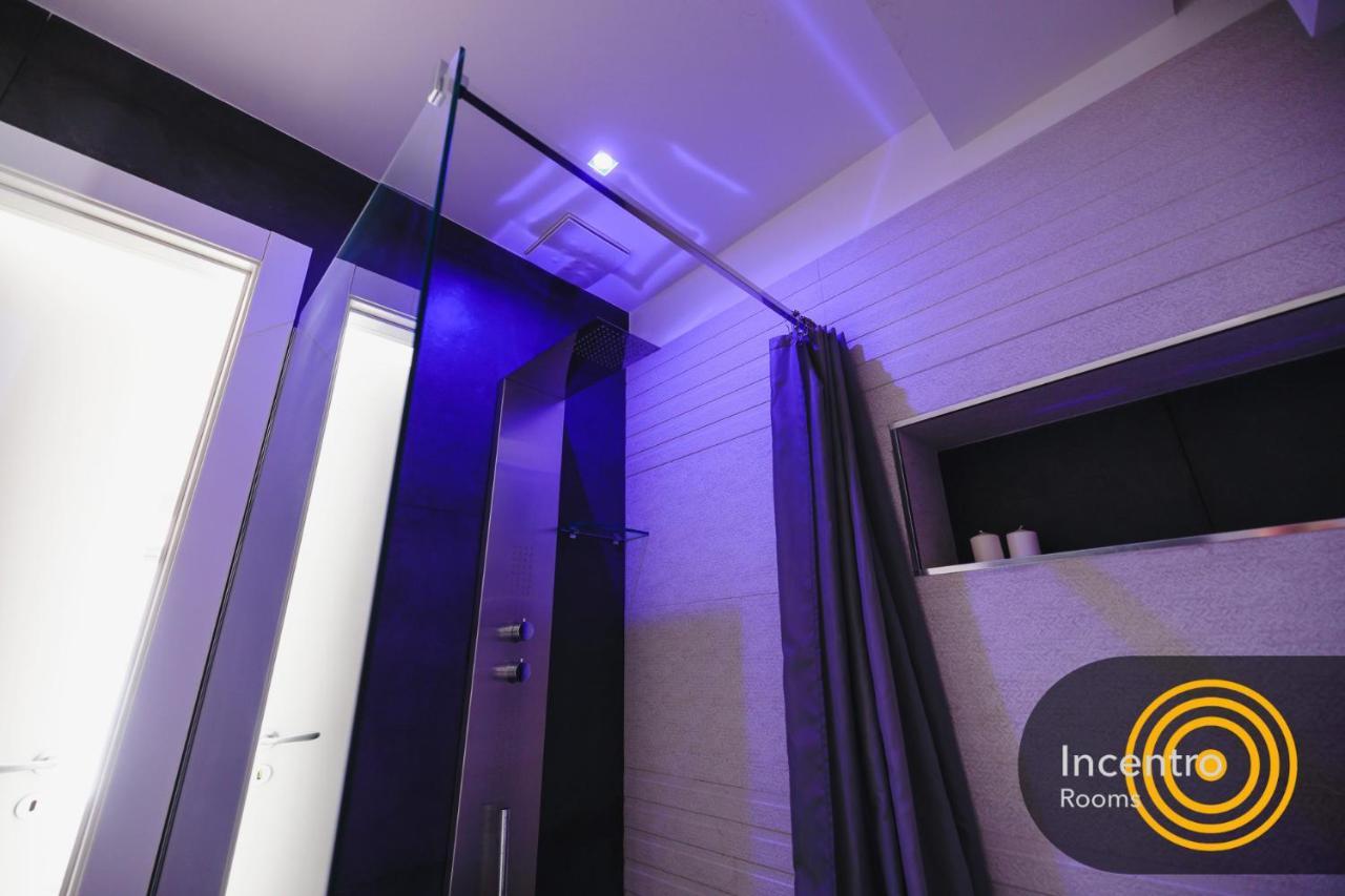 Incentro Rooms โปลีญาโนอามาเร ภายนอก รูปภาพ